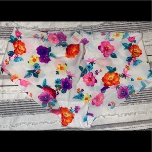 COPY - PINK Seamless Hipsters Panties NWT